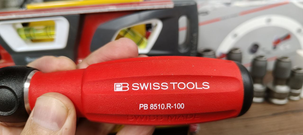картинка Универсальный трещоточный держатель бит C6,3 1/4" Twister-bit Multicraft PB Swiss Tools PB 8510 R-100 от магазина "Элит-инструмент"