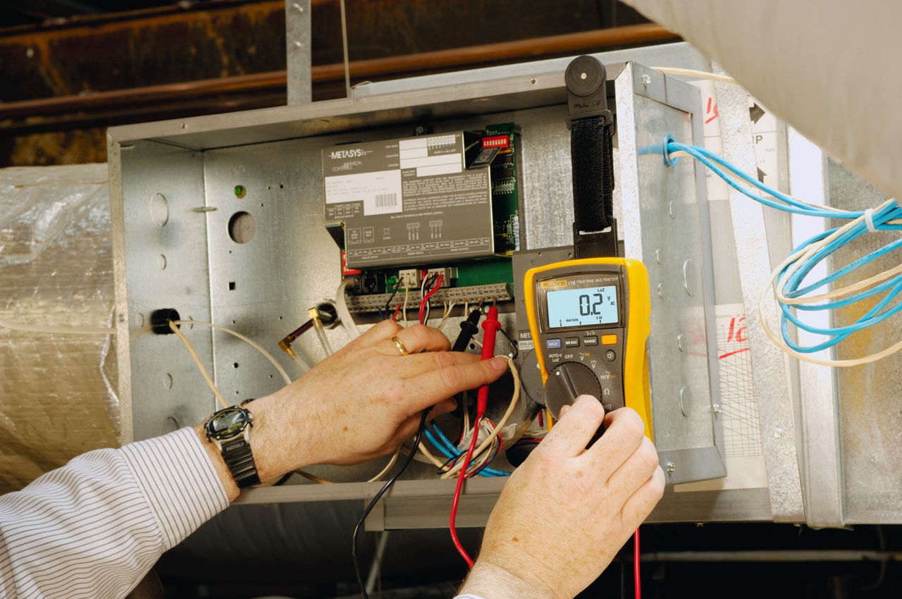 картинка Мультиметр Fluke 116 2583601 от магазина "Элит-инструмент"