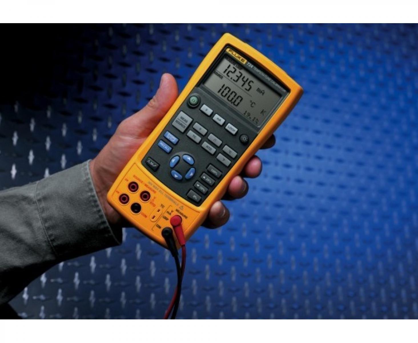 картинка Калибратор измерителей температуры Fluke 724 1553041 от магазина "Элит-инструмент"