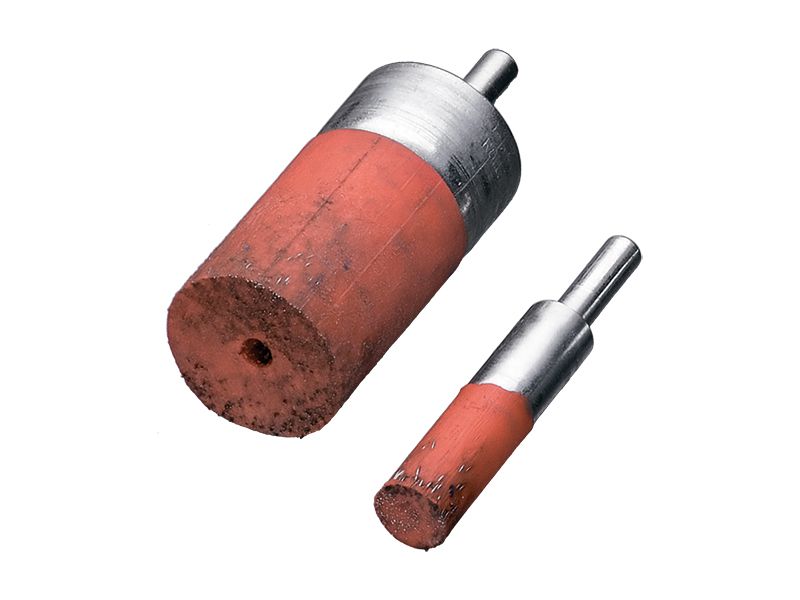 Щетка концевая с хвостовиком 6 мм залитая стальная проволока диаметр 16 мм длина 25 мм ворс 0,30 мм LESSMANN 452.160