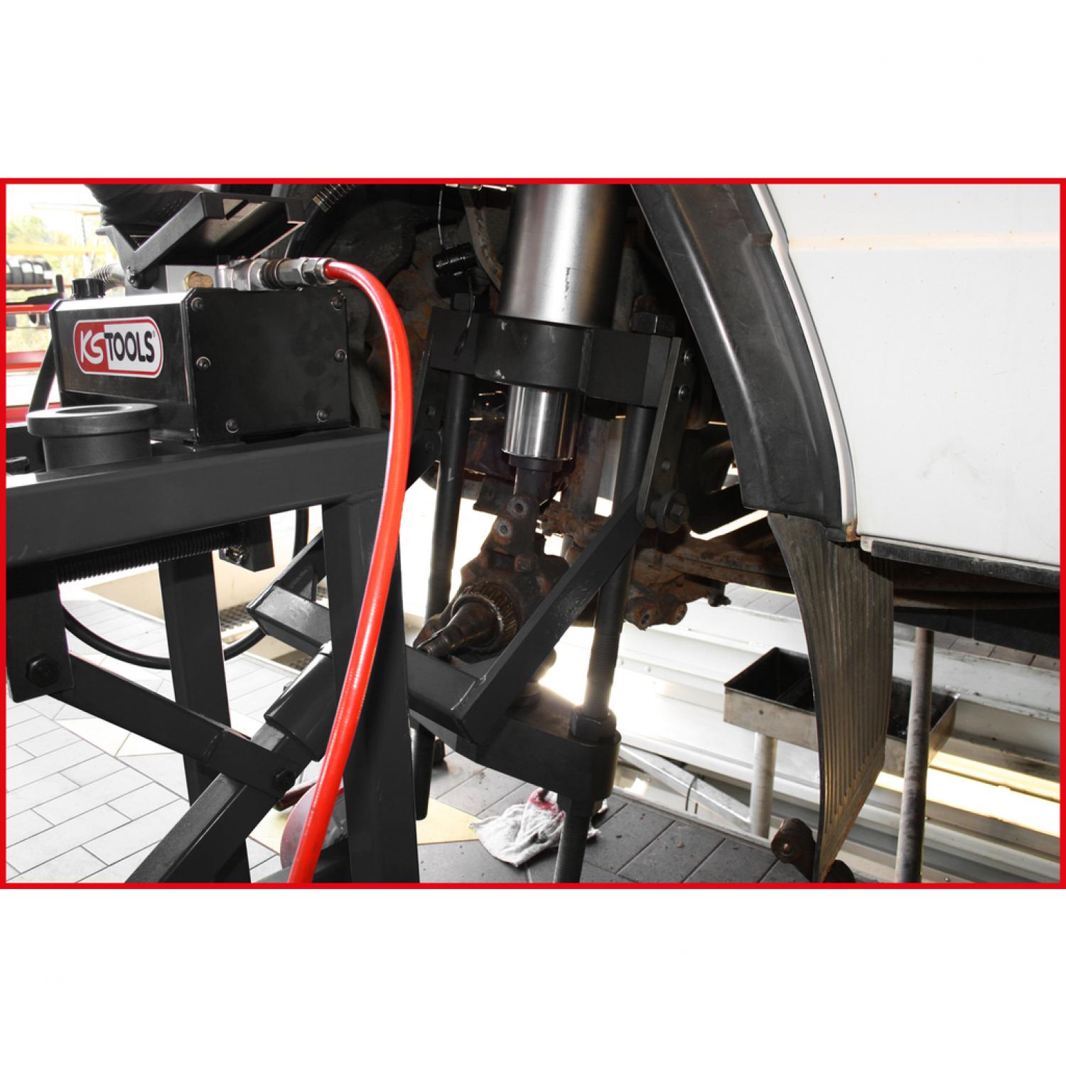 картинка Пресс для шкворня поворотного кулака, 75 т, с комплектом гильз, 29 шт от магазина "Элит-инструмент"