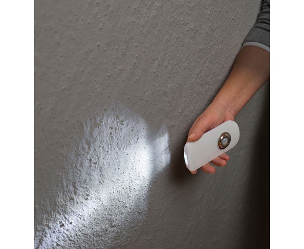картинка Ночник светодиодный с датчиком движения Brennenstuhl Sensor Safety Light 1173240 от магазина "Элит-инструмент"