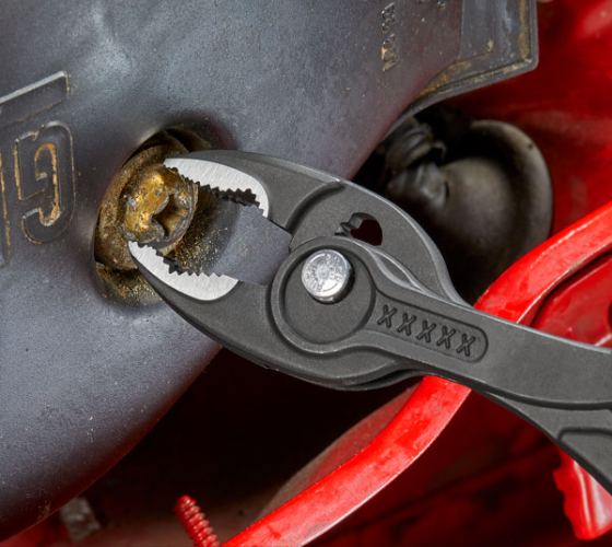 картинка Клещи захватные для скользящих шарниров Twin Grip 8 "- MultiGrip Knipex KN-8202200 от магазина "Элит-инструмент"