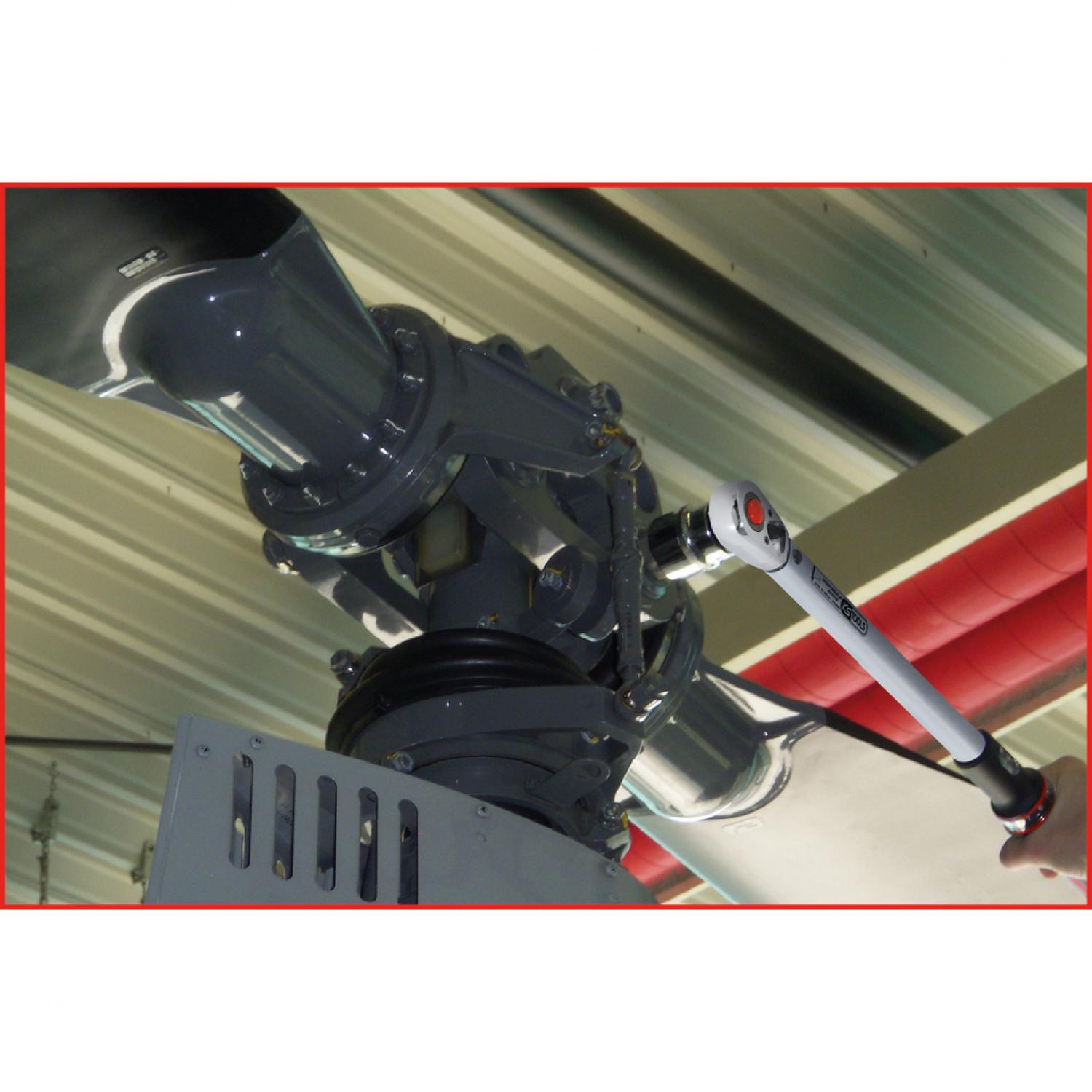 картинка Динамометрический ключ ERGOTORQUE®precision 1/2'' с трещоткой, 40-200 Нм от магазина "Элит-инструмент"