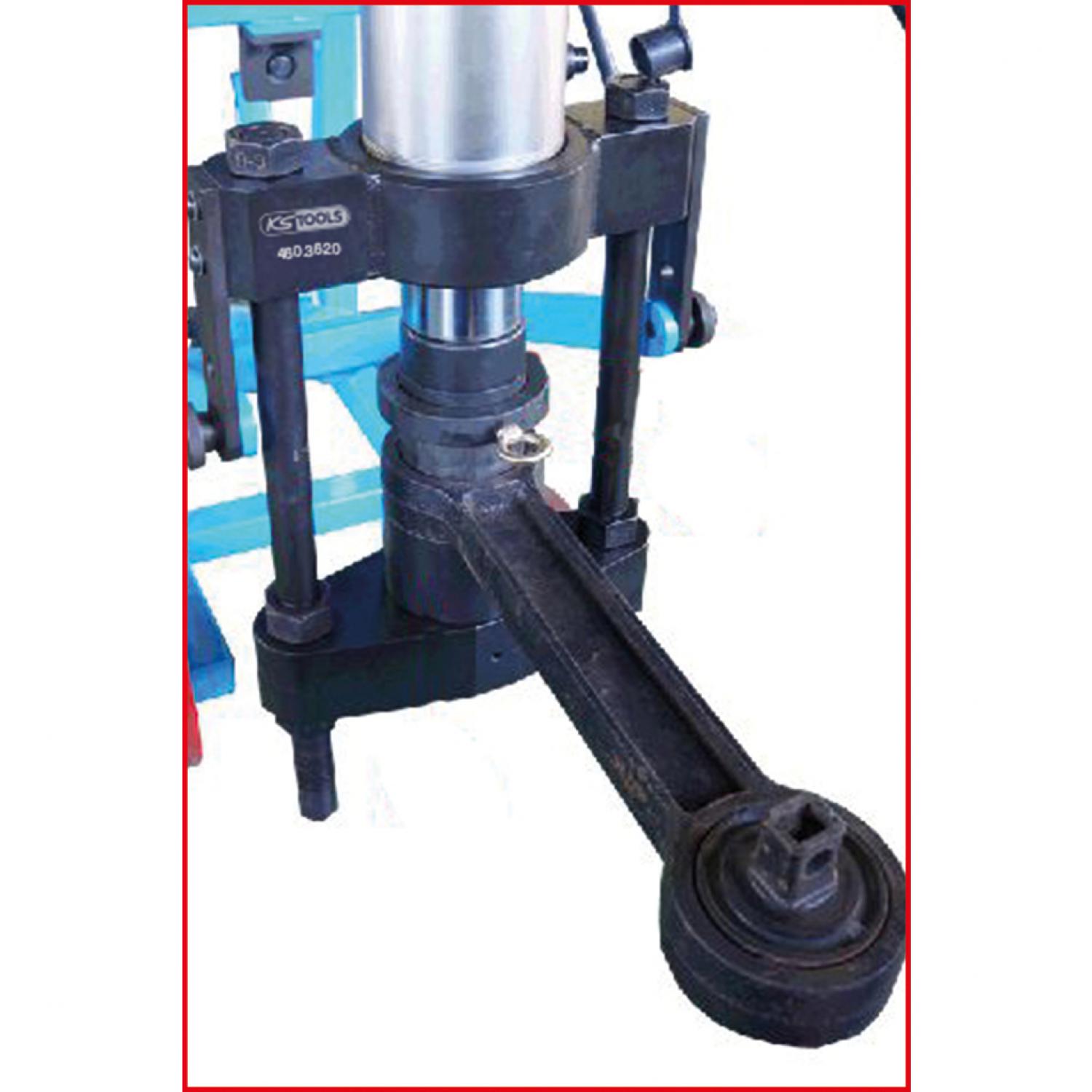 картинка Пресс для шкворня поворотного кулака, 75 т, с комплектом гильз, 29 шт от магазина "Элит-инструмент"