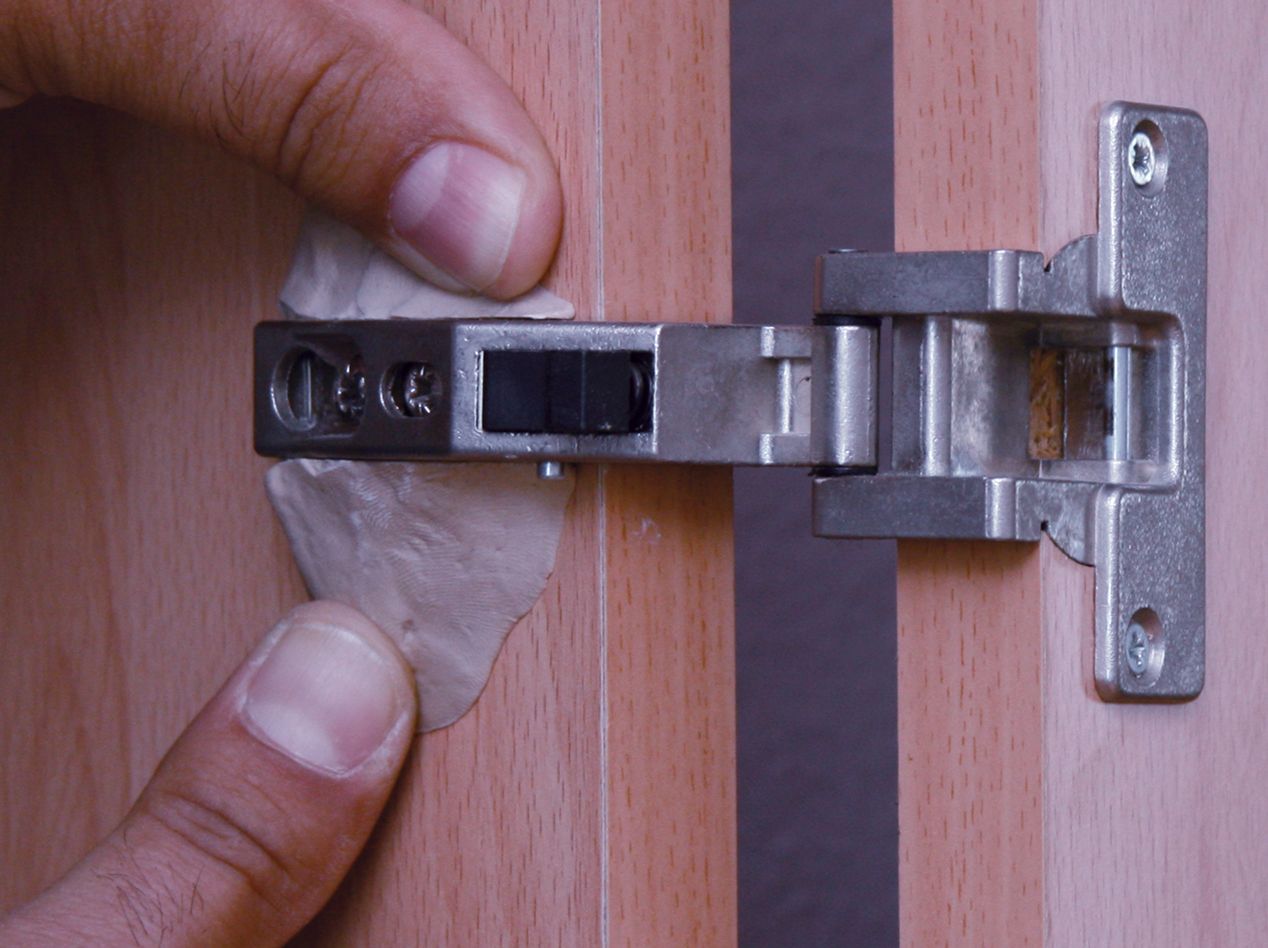 картинка WEICON Repair Stick ST 28 Wood Ремонтный стержень (28г) (wcn10532057) от магазина "Элит-инструмент"