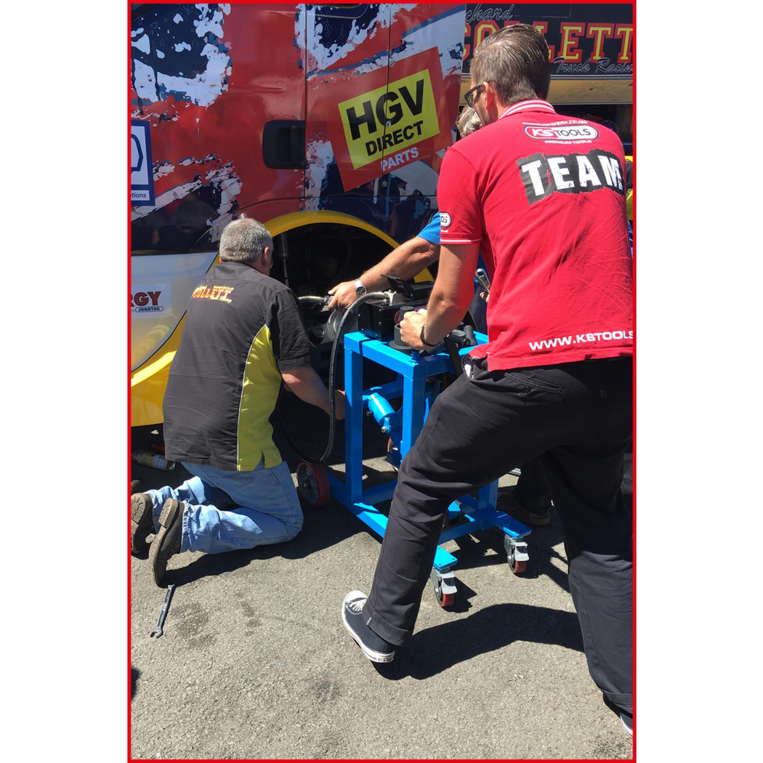 картинка Пресс для шкворня поворотного кулака, 75 т, с комплектом гильз, 29 шт от магазина "Элит-инструмент"