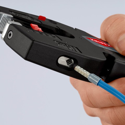 картинка Многофункциональный инструмент - стриппер для электриков NexStrip KNIPEX KN-1272190 от магазина "Элит-инструмент"