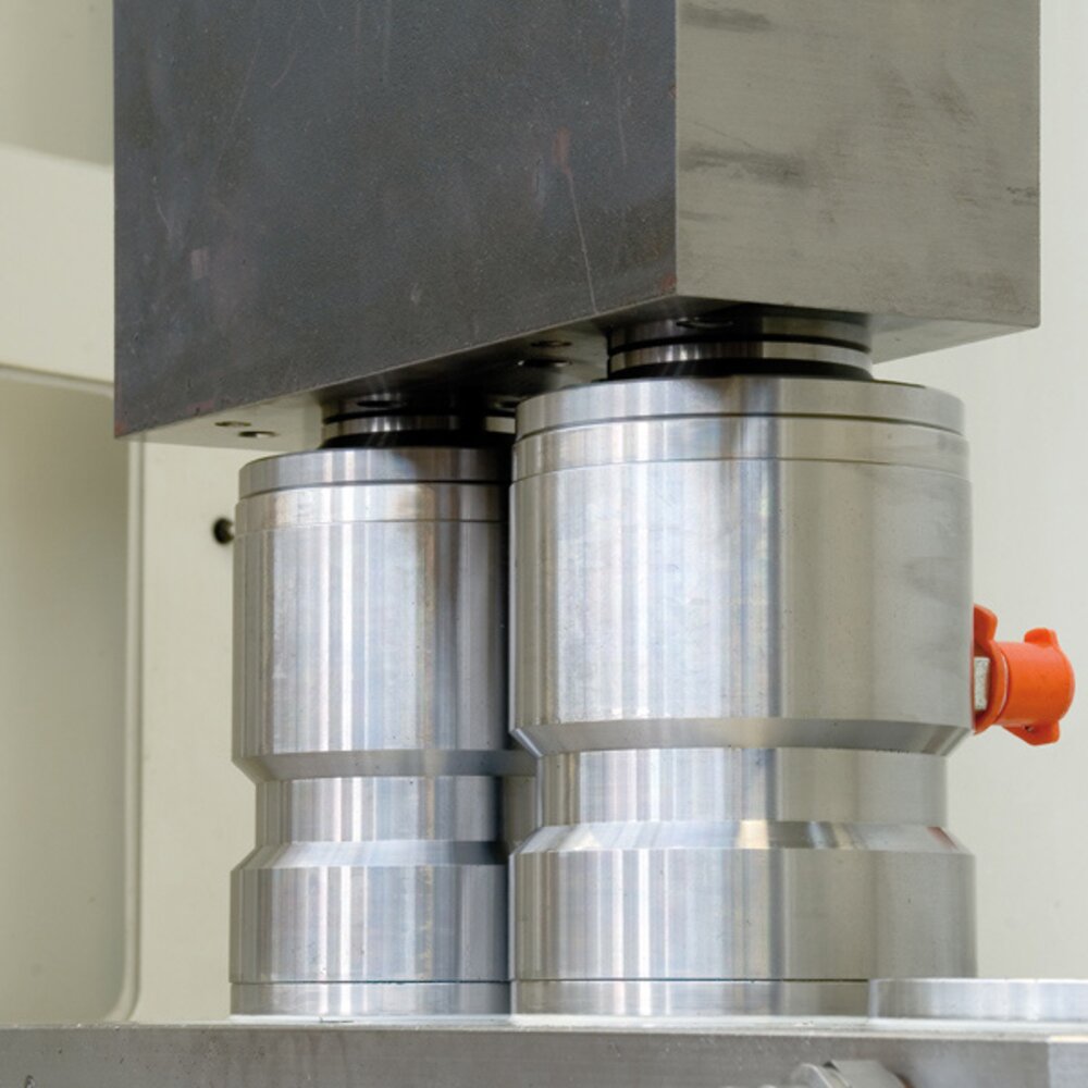 картинка Крепежный винт для защитного экрана АМF 422428 от магазина "Элит-инструмент"