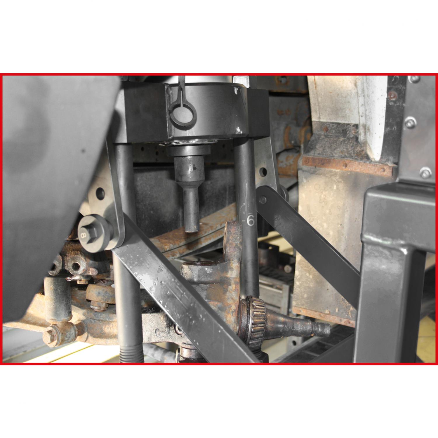 картинка Пресс для шкворня поворотного кулака, 75 т, с комплектом гильз, 29 шт от магазина "Элит-инструмент"