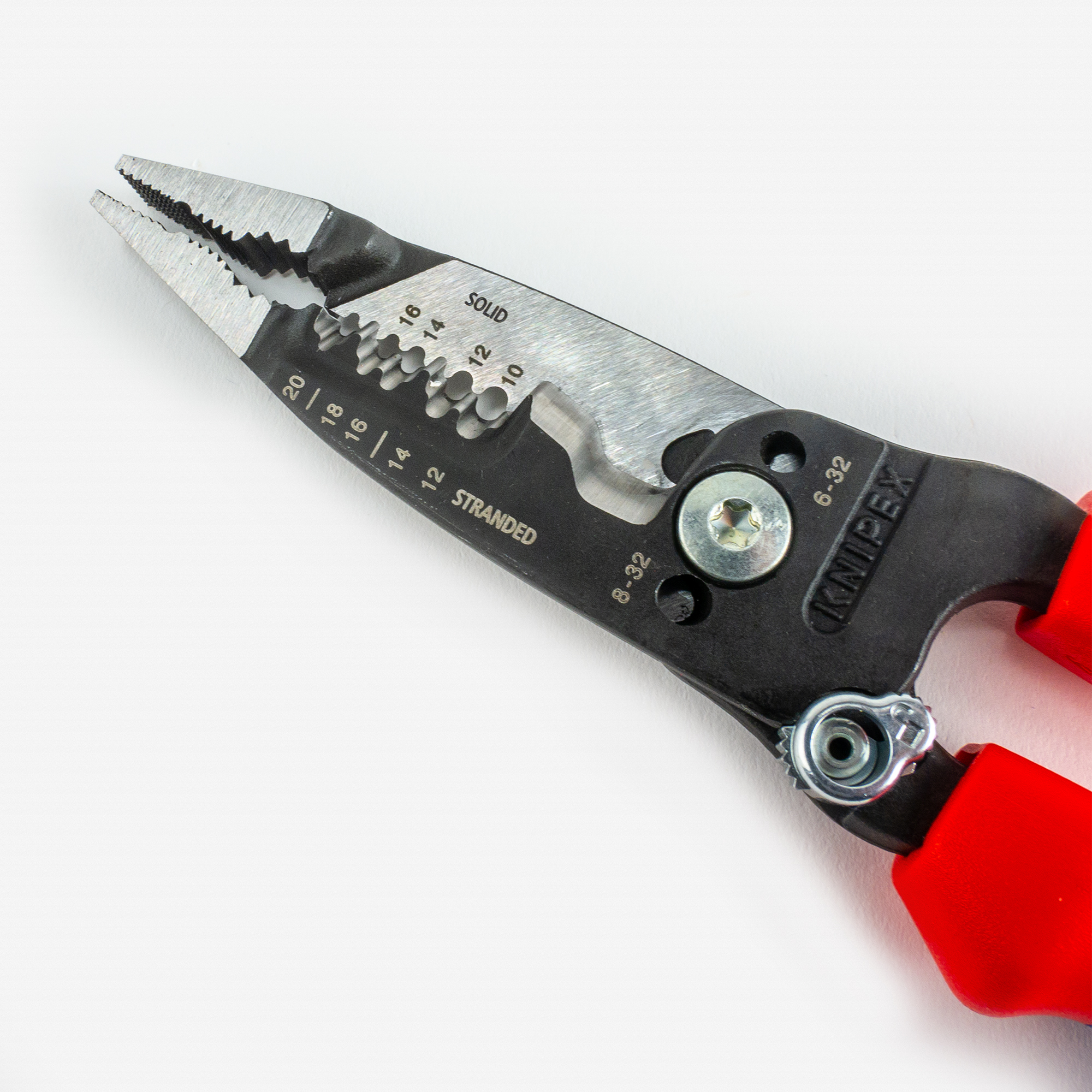 картинка KNIPEX WireStripper, многофункциональные клещи для электриков, американская модель KNIPEX 13728200  от магазина "Элит-инструмент"