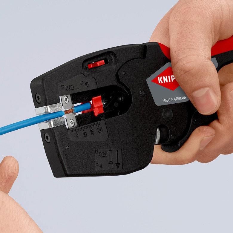 картинка Многофункциональный инструмент - стриппер для электриков NexStrip KNIPEX KN-1272190 от магазина "Элит-инструмент"