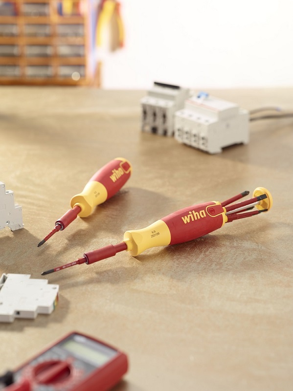 картинка Магазинный держатель LiftUp electric с 6 битами slimBits WIHA 38610 от магазина "Элит-инструмент"