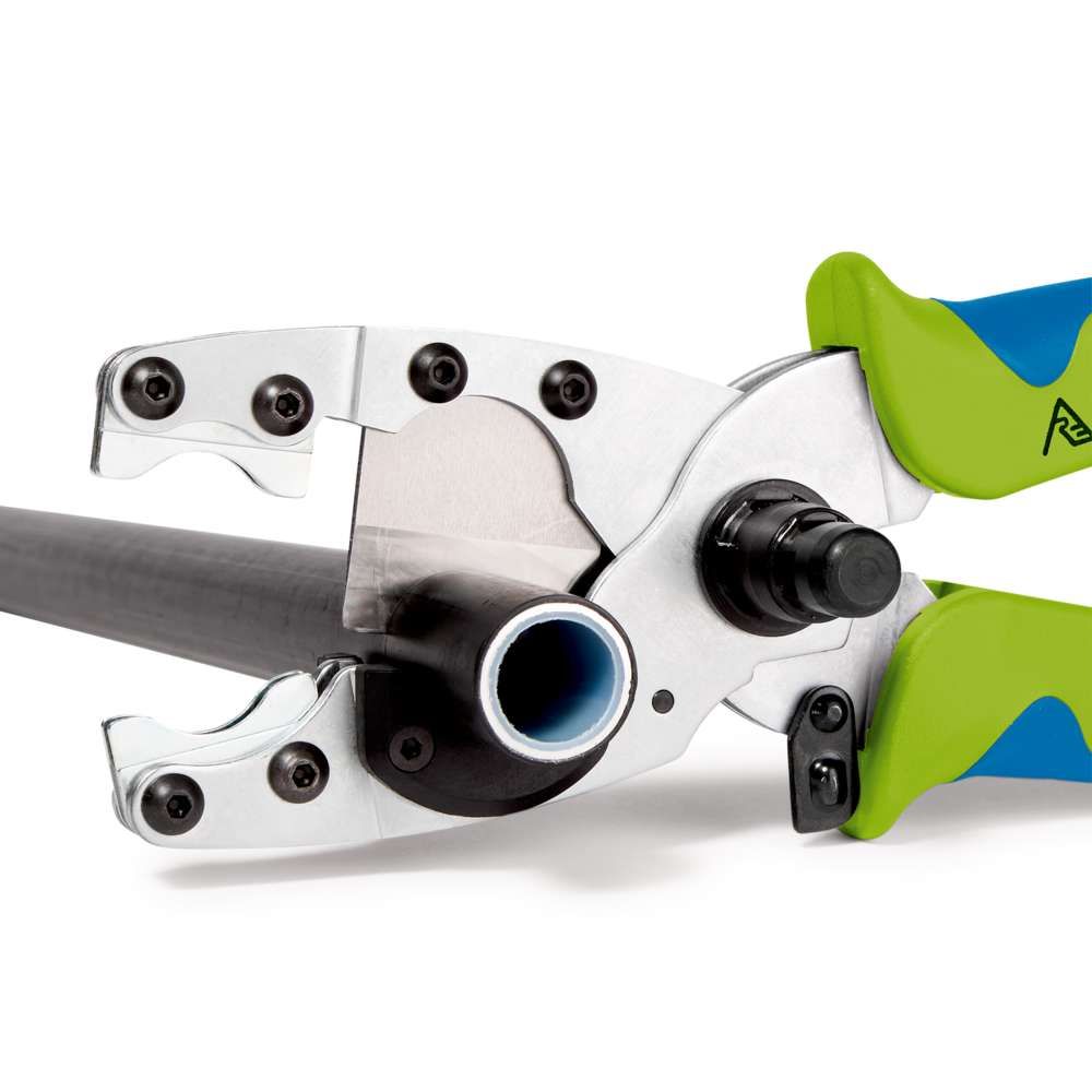 картинка Комбинированные ножницы для пластиковых и композитных труб RENNSTEIG 502 026 6 от магазина "Элит-инструмент"