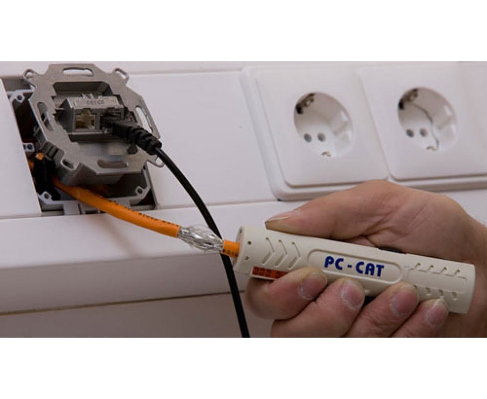 картинка Инструмент PC-CAT для снятия изоляции с витой пары и круглых кабелей Jokari JK 30161 от магазина "Элит-инструмент"