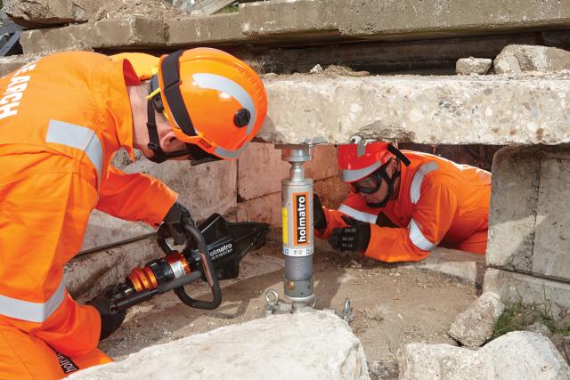 картинка Универсальный аварийно спасательный инструмент HCT 5111 Holmatro 150.012.314 от магазина "Элит-инструмент"