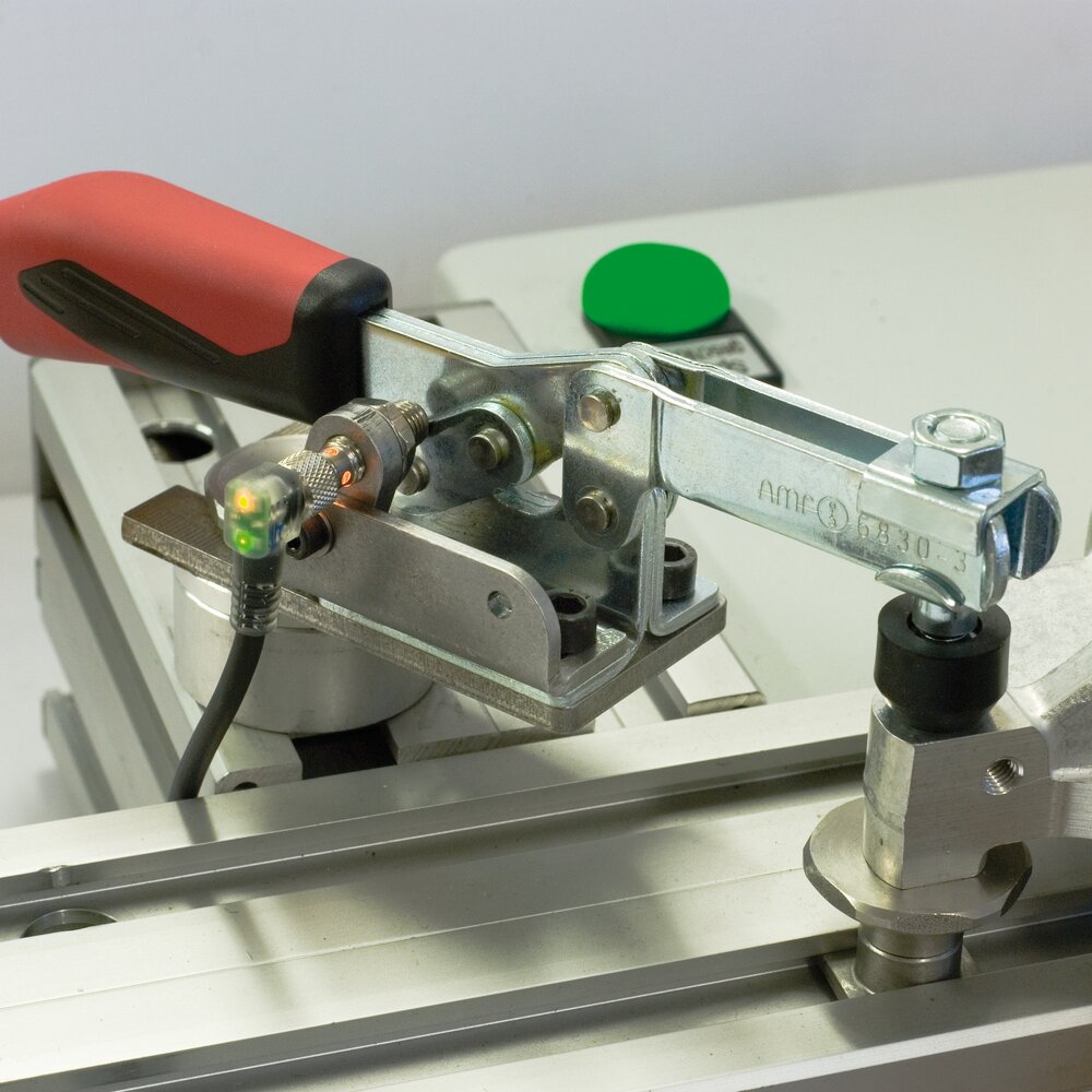 картинка Штекерное соединение для сенсорного монитора АМF 90613 от магазина "Элит-инструмент"